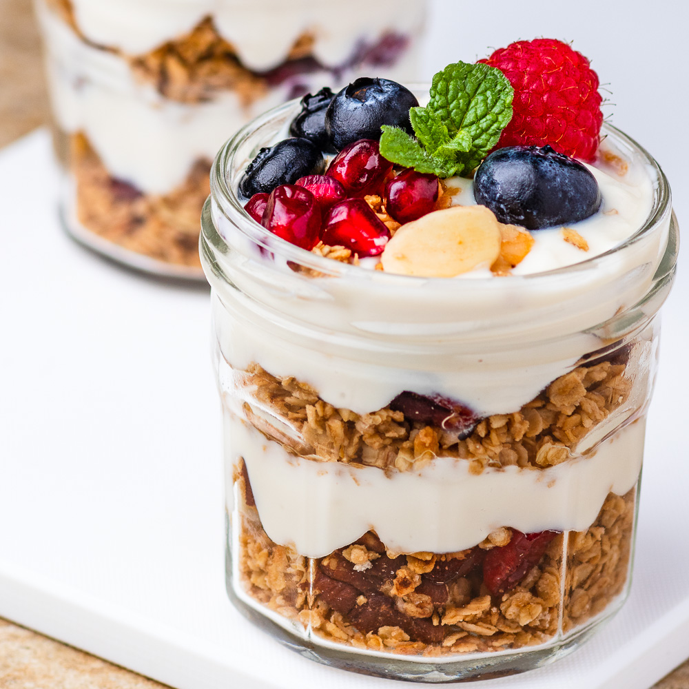 granola parfait with vegan yogurt, fruits and granola